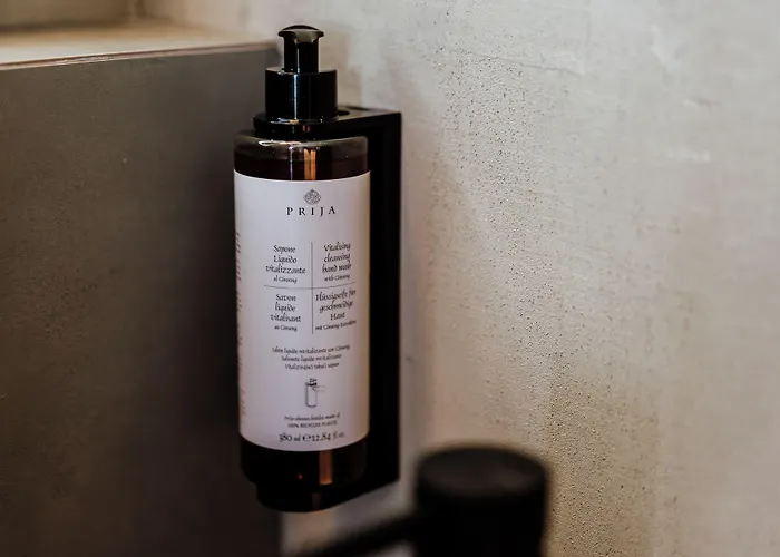 Cavo Zoe Seaside מלון