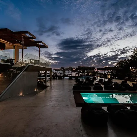 Cavo Zoe Seaside Ξενοδοχείο 4*
