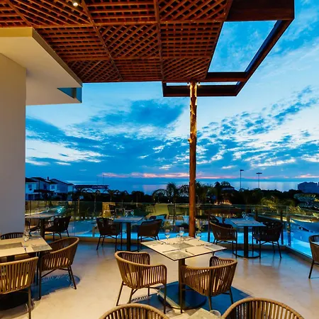 Cavo Zoe Seaside Ξενοδοχείο 4*