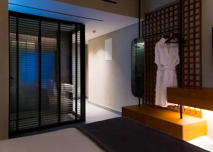 Cavo Zoe Seaside Hotel