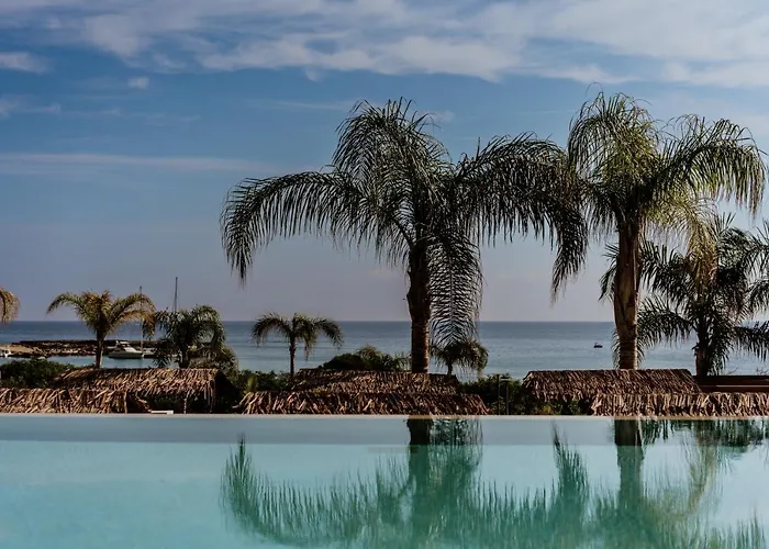 Cavo Zoe Seaside Hotell