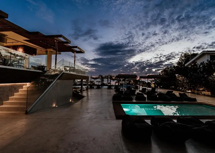 Cavo Zoe Seaside Hotel 4*