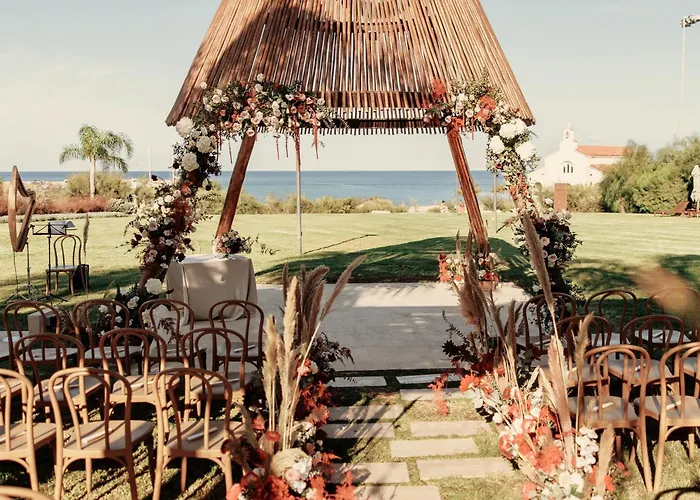 Cavo Zoe Seaside Hotel