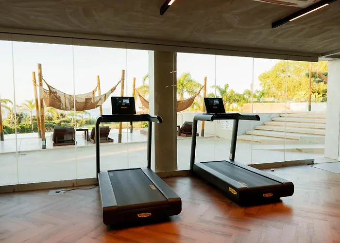 Cavo Zoe Seaside Hotel